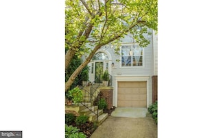 12224 Wye Oak Commons Cir Unit 56, Burke, VA 22015