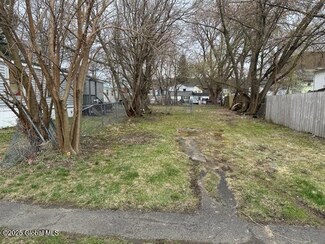 768 1st Ave, Troy, NY 12182