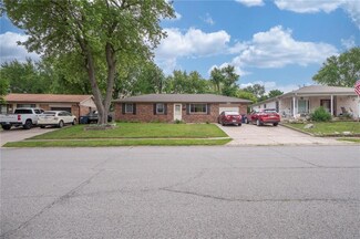 618 Andrea Dr, Beech Grove, IN 46107