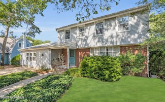 608 Berkeley Ave, Beachwood, NJ 08722