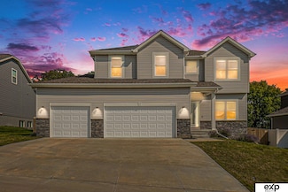 9820 Pintail Dr, Papillion, NE 68046