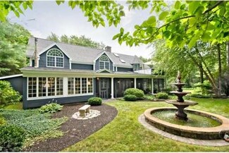 40 Warren Ave, Harvard, MA 01451