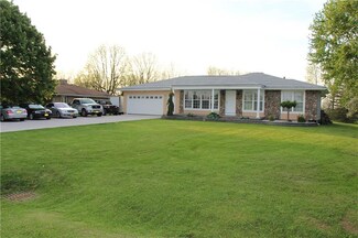 1456 Davis Rd, Churchville, NY 14428