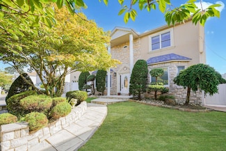 611 Yetman Ave, Staten Island, NY 10307