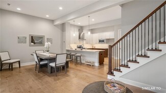 839 E 2nd St, Des Moines, IA 50309