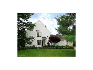 53 Oakwood Dr, Westfield Center, OH 44251