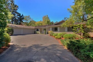 12822 La Barranca Rd, Los Altos Hills, CA 94022