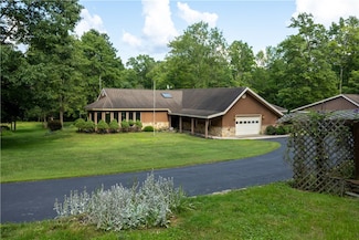 210 Willyoung Crossing, Franklin, PA 16323