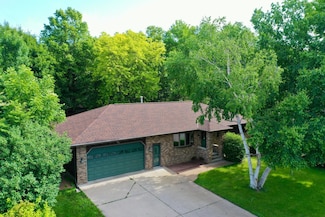 905 Johanna Ave, Willmar, MN 56201