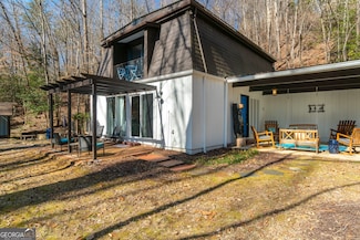 221 White Strasse, Helen, GA 30545