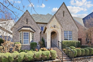 5008 Dickens Ln, Carrollton, TX 75010