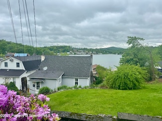 118 Evergreen Ln, Factoryville, PA 18419