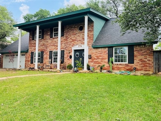 1313 Briarwood Blvd, Arlington, TX 76013