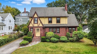 59 Charlotte Rd, Newton Center, MA 02459