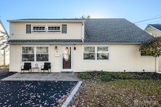 83 Park Ave, Iselin, NJ 08830