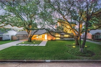 5686 Bayou Glen Rd, Houston, TX 77056