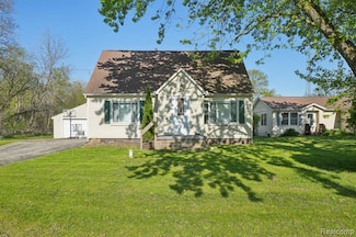 3166 N Belsay Rd, Flint, MI 48506