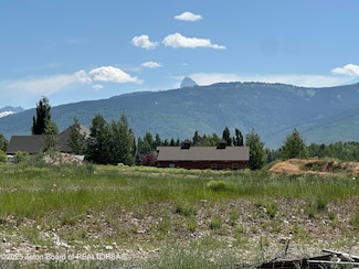 110 Sagewood Dr, Driggs, ID 83422