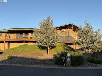 1014 Roe Dr, Goldendale, WA 98620