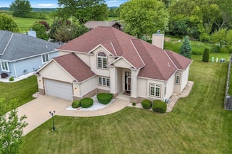 5056 W Evergreen St, Franklin, WI 53132