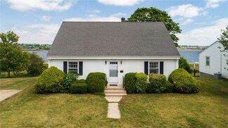 154 Eustis Ave, Newport, RI 02840