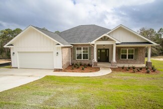313 Shoal River Dr, Crestview, FL 32539