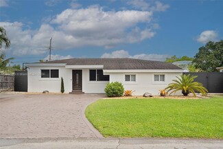 7151 SW 14th St, Pembroke Pines, FL 33023