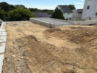 14 Piedmont Ave, Waltham, MA 02451