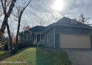 101 Deacons Green, Clarks Green, PA 18411