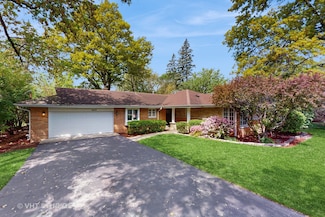 6432 Pontiac Dr, Indian Head Park, IL 60525