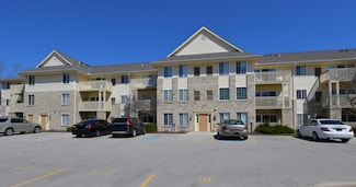 520 Windstone Dr Unit 311, Hartland, WI 53029