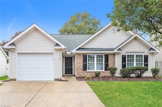 4123 Bluestem Dr, Greensboro, NC 27405