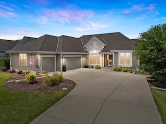 1908 Deer Path, Waukesha, WI 53189