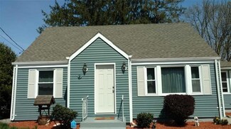 16 Oneida St, Pawtucket, RI 02860