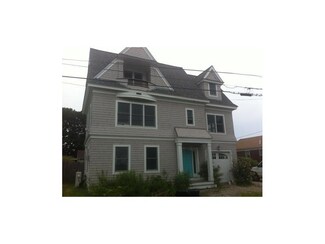 188 Cedar Ave, Portsmouth, RI 02871