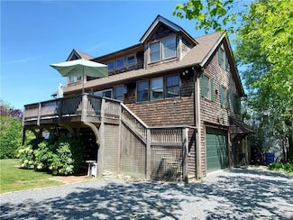 3 Ledge Rd, Newport, RI 02840