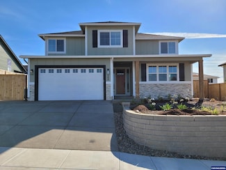 566 NW Crater Lake Dr, Dallas, OR 97338