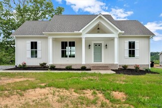 8638 Hat Creek Rd, Brookneal, VA 24528