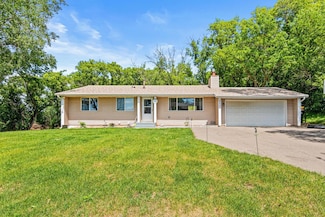 2200 Horizon Rd, Burnsville, MN 55337