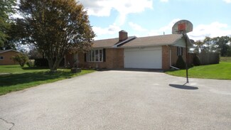 21391 Redfield Rd, Edwardsburg, MI 49112
