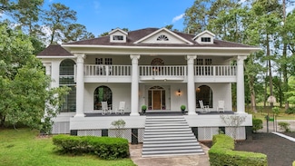 17003 Creeksouth Rd, Houston, TX 77068