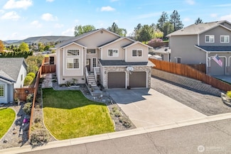 90 Lyle Loop, Selah, WA 98942