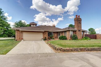 3141 E Raynell St Unit D, Springfield, MO 65804