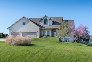 W5990 Friedel Rd, Fort Atkinson, WI 53538