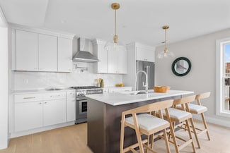 220 Bowen St Unit 4, Boston, MA 02127