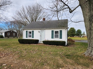 809 Hathaway Rd, New Bedford, MA 02740