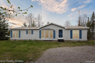 9168 Clewley Rd, Lachine, MI 49753