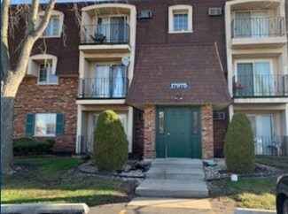 17975 Amherst Ct Unit 201, Country Club Hills, IL 60478