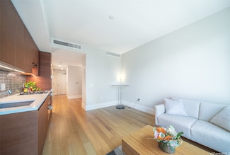 1108 Auahi St Unit 511, Honolulu, HI 96814