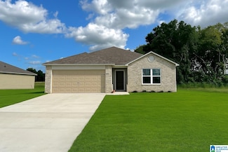 649 Klynes Dr, Calera, AL 35040